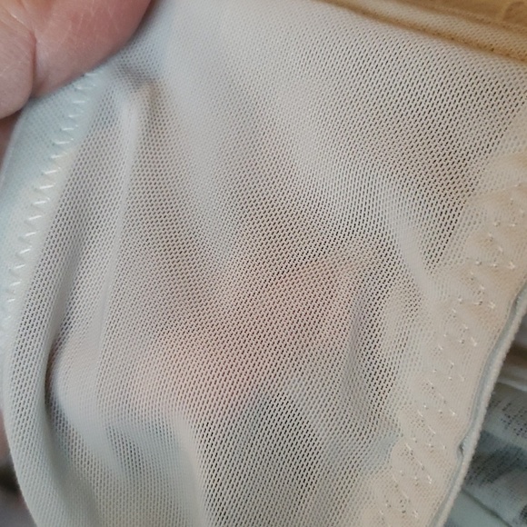 AUDEN 40 DD PUSH UP PLUNGE COVERAGE UNDERWIRE BRA - Picture 12 of 13